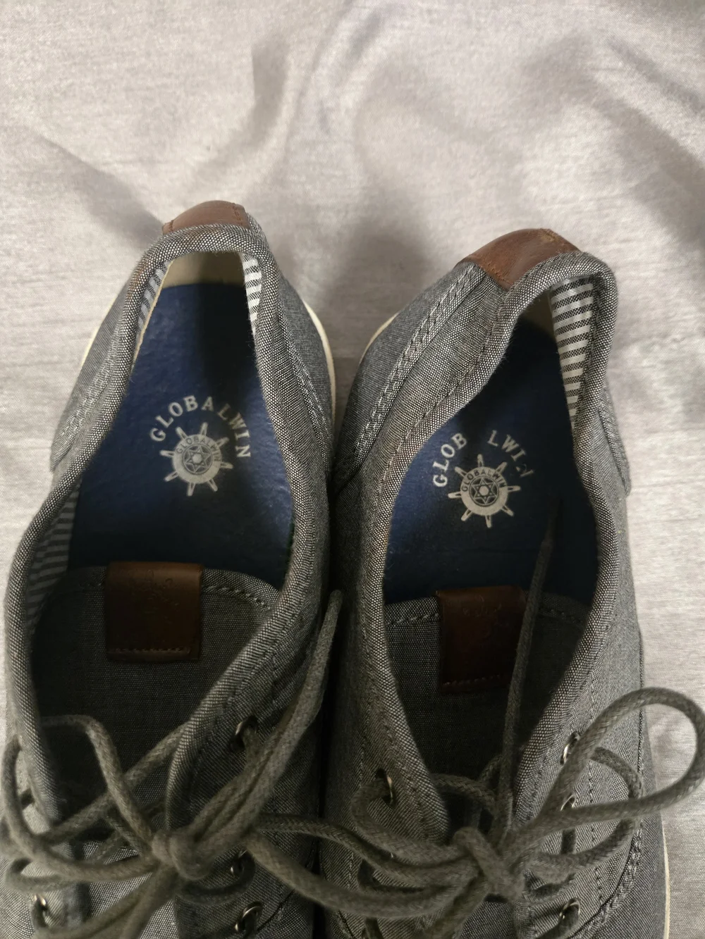 Men's Casual Lace-Up Canvas Sneakers in Gray